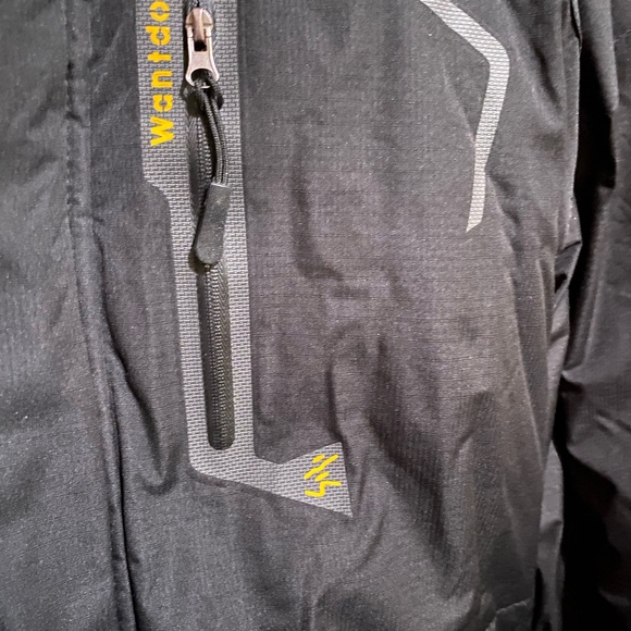 Wantdo Men's Mountain Windproof Rain Waterproof Ski hooded Jacket Black Medium - Picture 3 of 9